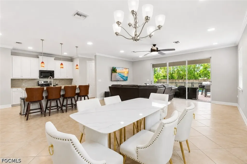 3861 King Williams Street Fort Myers FL 33916