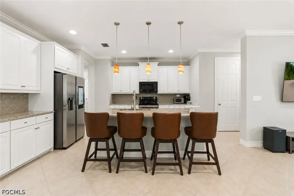 3861 King Williams Street Fort Myers FL 33916