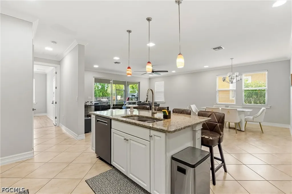 3861 King Williams Street Fort Myers FL 33916