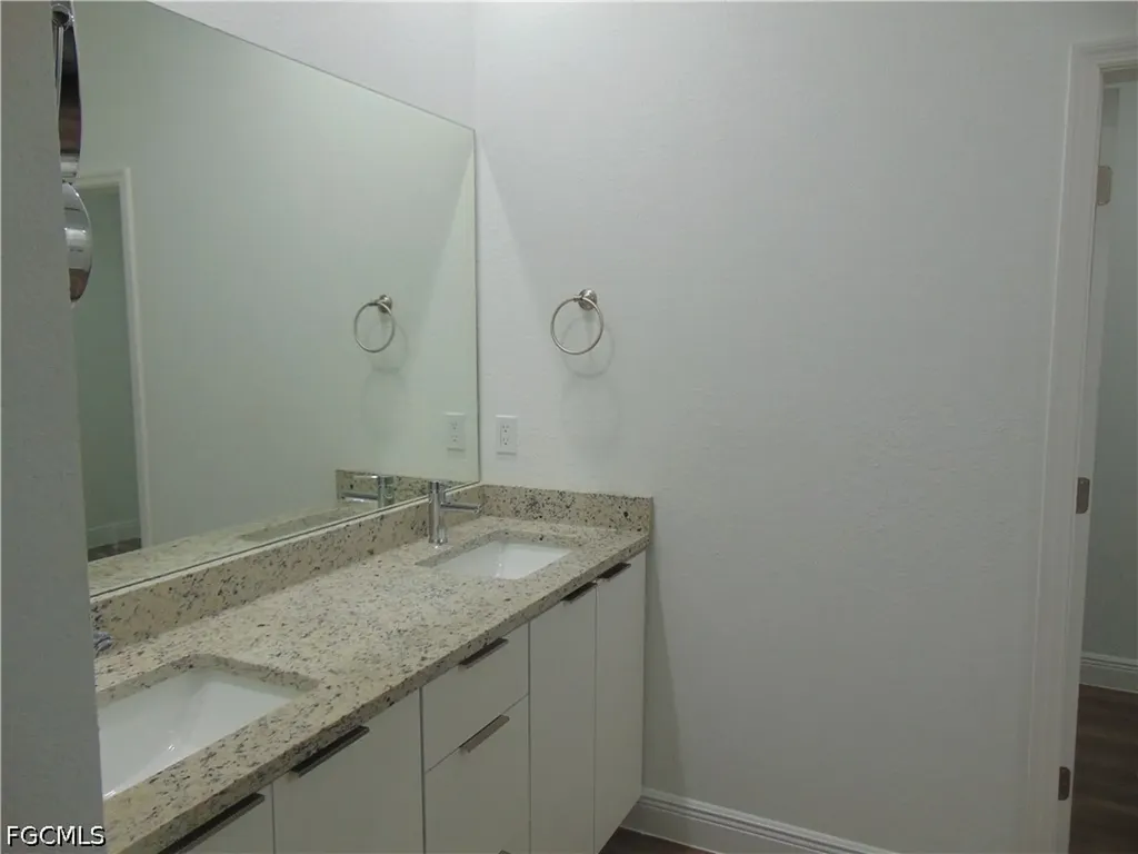 9020 E Castle Circle Labelle FL 33935