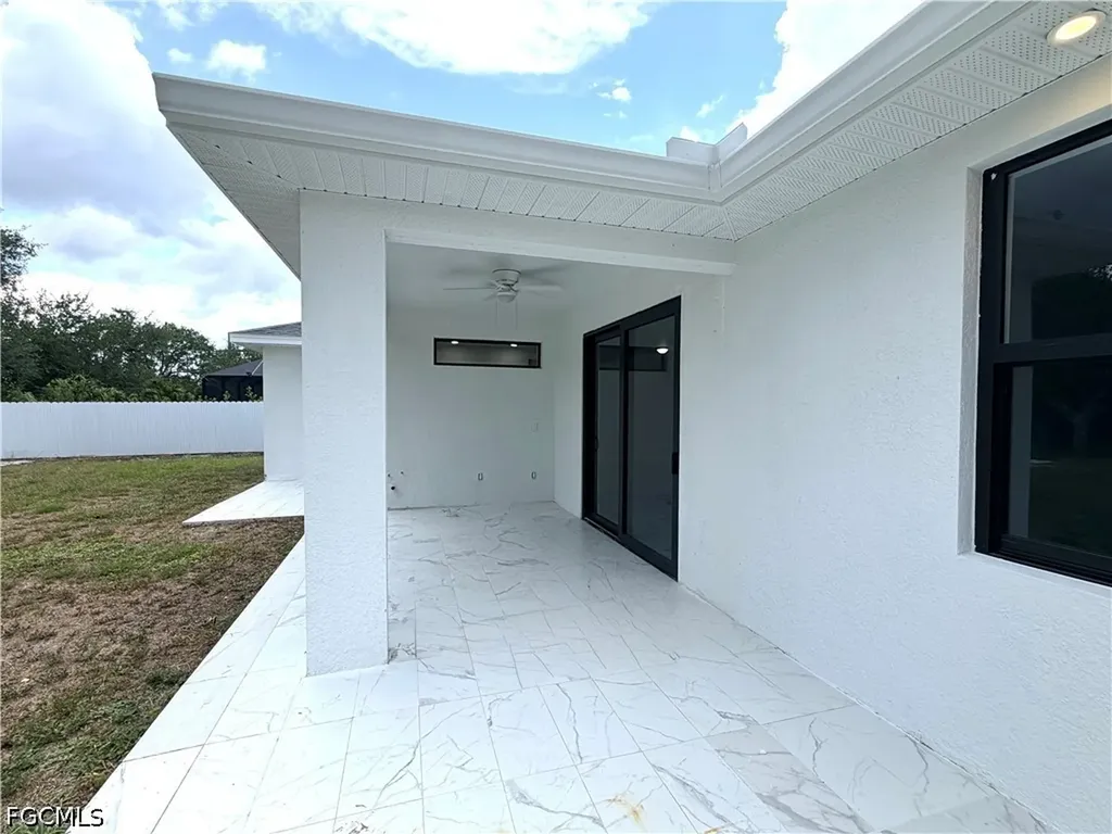 363 SW 24th Court Cape Coral FL 33991