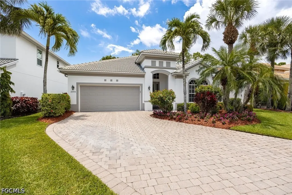Naples FL, 15909 Delasol Lane