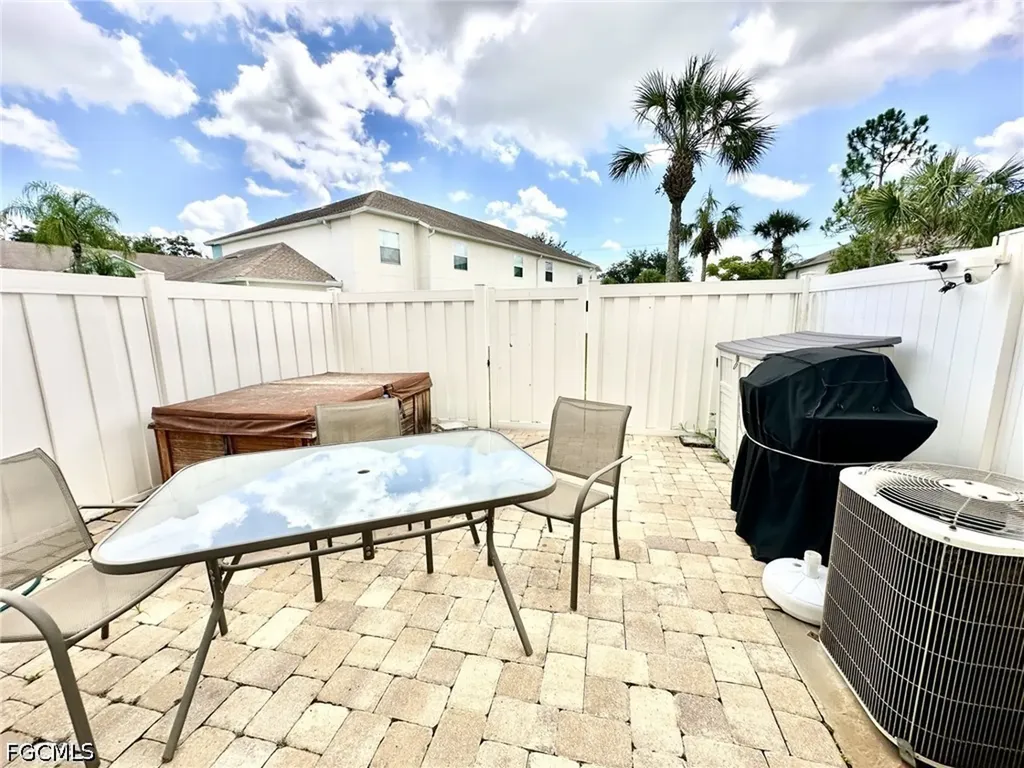 3605 Cedar Oak Drive Fort Myers FL 33916