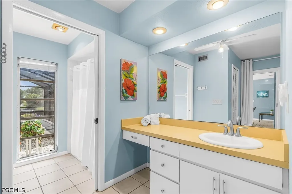 4504 SE 6th Place Cape Coral FL 33904