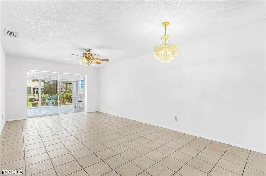 4504 SE 6th Place Cape Coral FL 33904