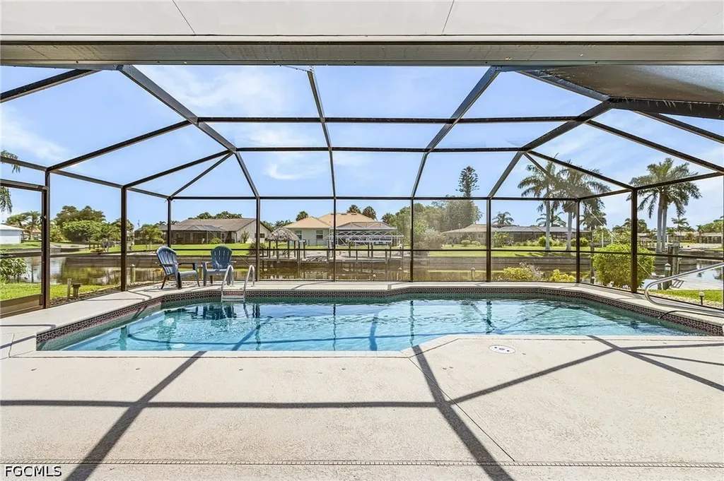 4504 SE 6th Place Cape Coral FL 33904
