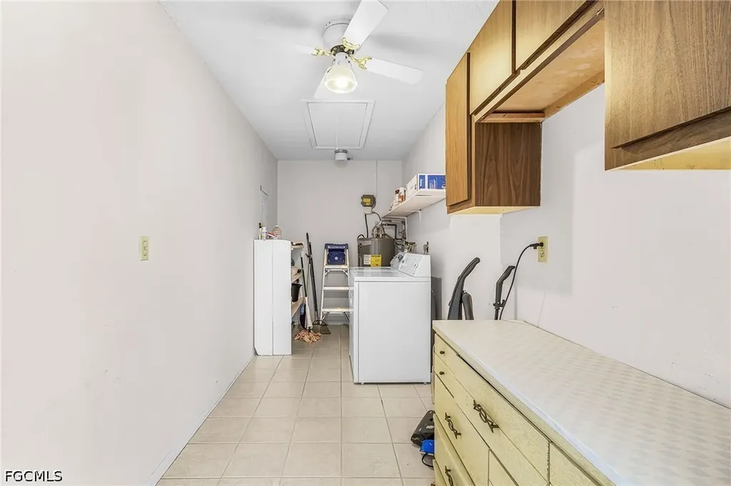 4504 SE 6th Place Cape Coral FL 33904