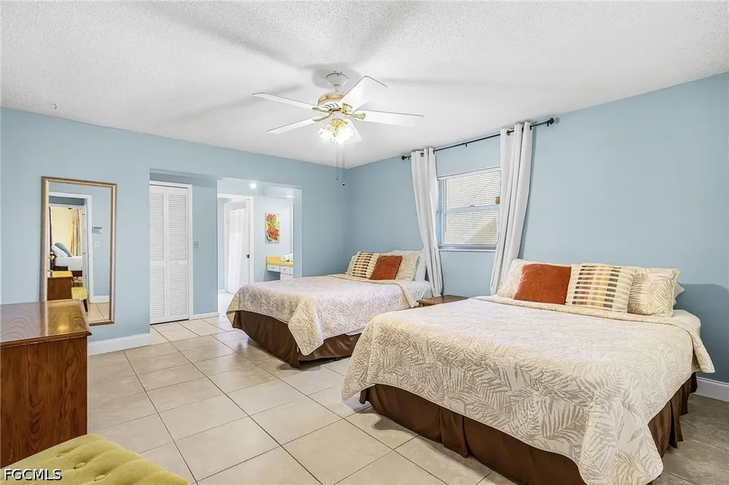 4504 SE 6th Place Cape Coral FL 33904