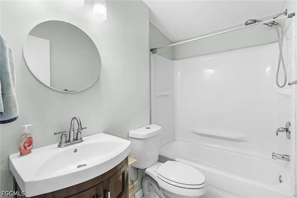 3121 Binnacle Lane St. James City FL 33956