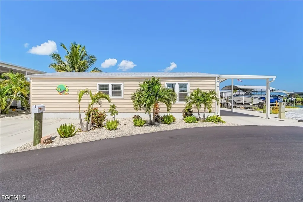 3121 Binnacle Lane St. James City FL 33956