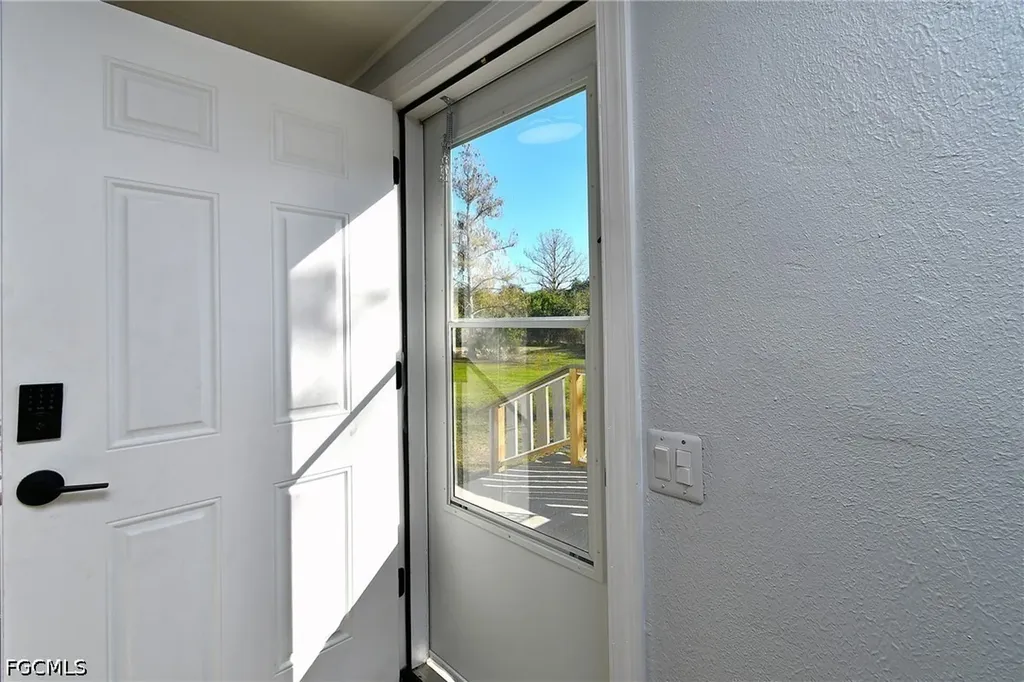 22950 Tinas Lane Fort Myers FL 33913
