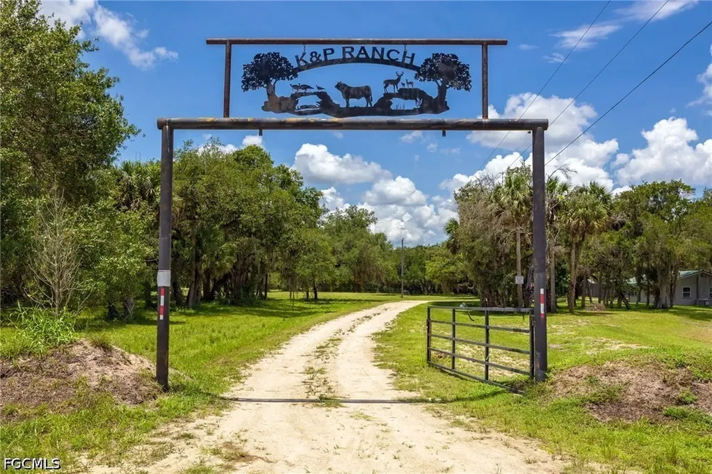 21405 Dooley Grade Road Clewiston FL 33440