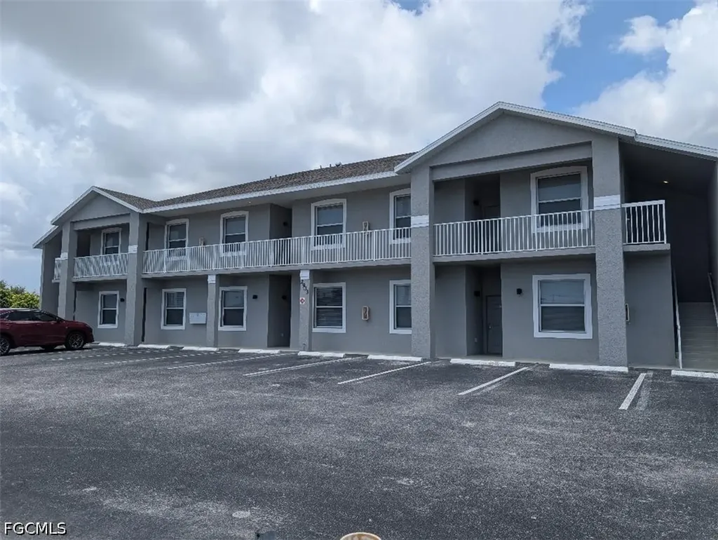 2933 Santa Barbara Boulevard Cape Coral FL 33914