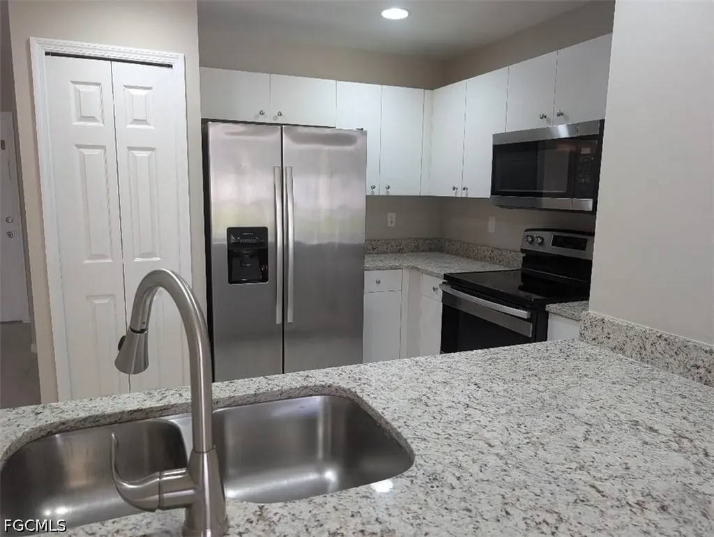 2933 Santa Barbara Boulevard Cape Coral FL 33914