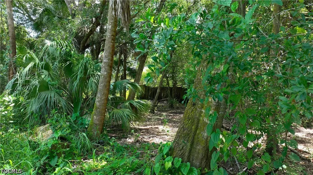 856 Sentinela Boulevard Lehigh Acres FL 33974