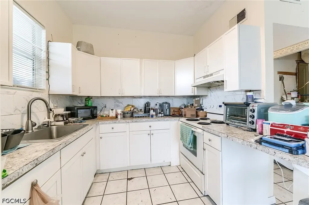 16910 -16912 Juanita Avenue Fort Myers FL 33908