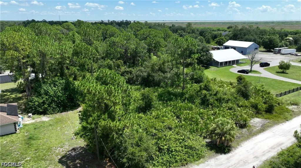 7654 20th Place Labelle FL 33935