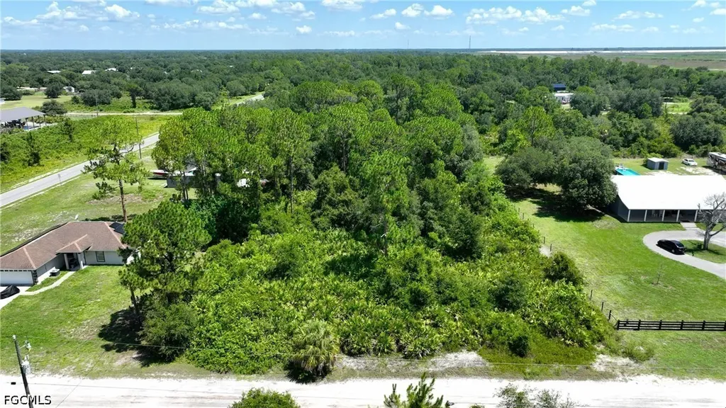 7654 20th Place Labelle FL 33935