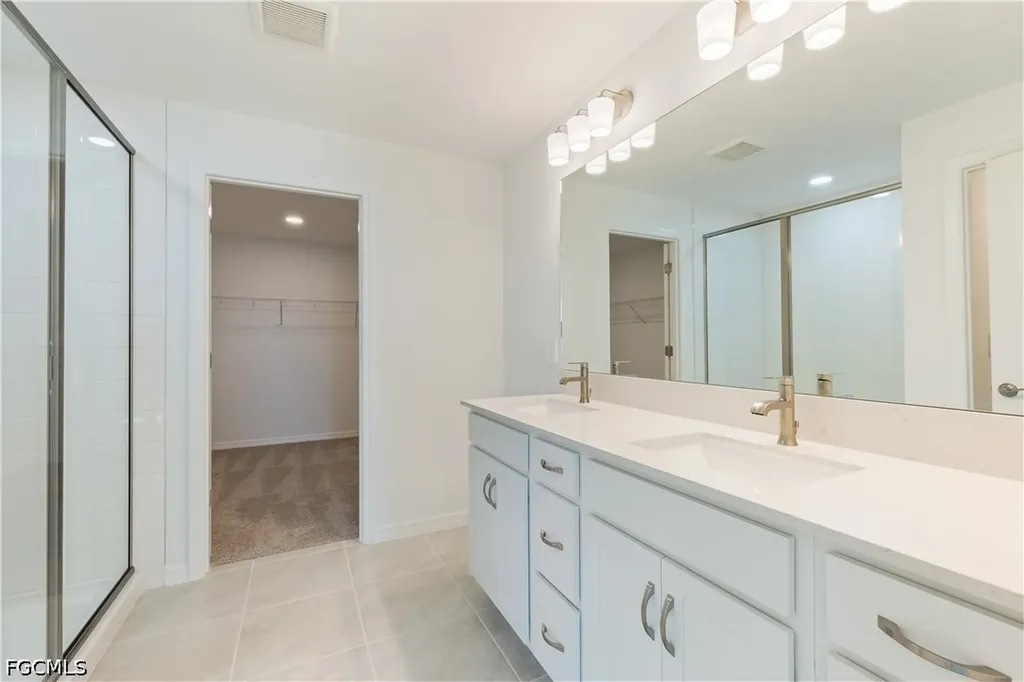 266 Lakeside Breeze Way Lehigh Acres FL 33936