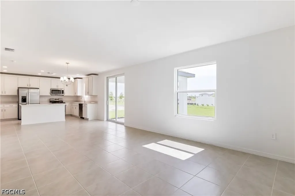 266 Lakeside Breeze Way Lehigh Acres FL 33936