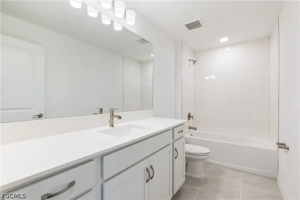 266 Lakeside Breeze Way Lehigh Acres FL 33936