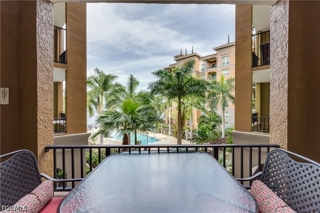 2825 Palm Beach Boulevard Fort Myers FL 33916