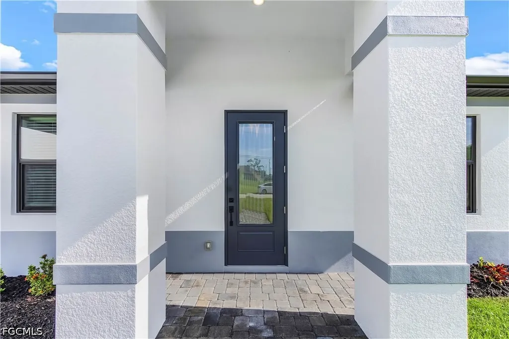 331 Nicholas Parkway E Cape Coral FL 33990