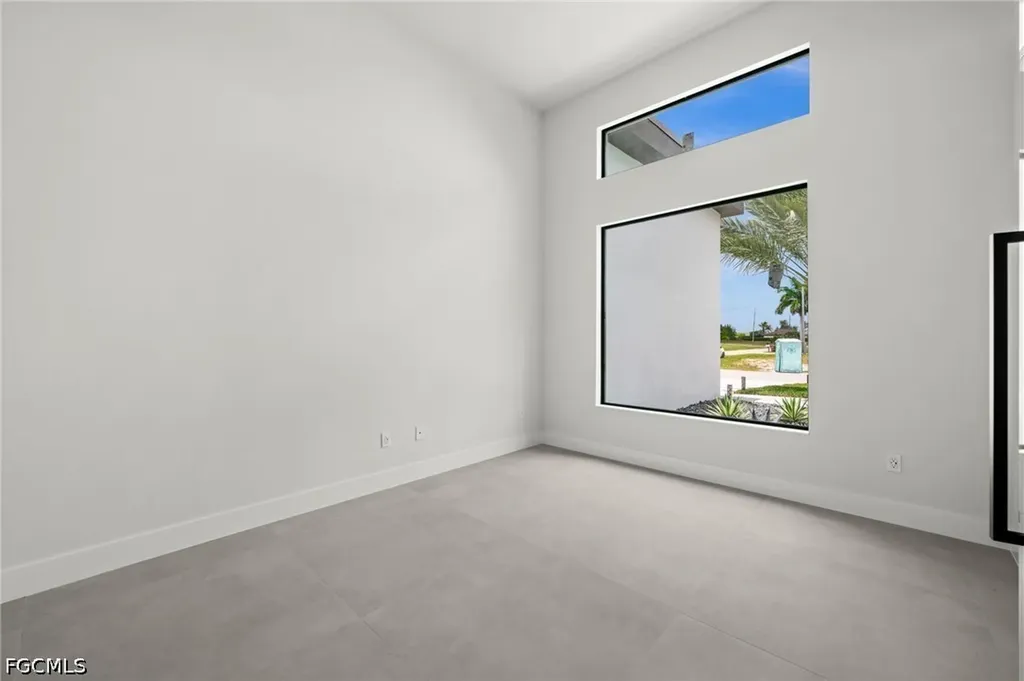 2833 SW 17th Place Cape Coral FL 33914