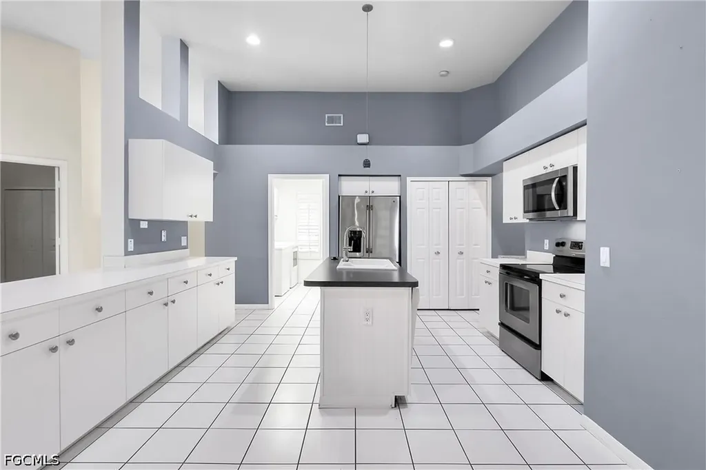22203 Seashore Circle Estero FL 33928