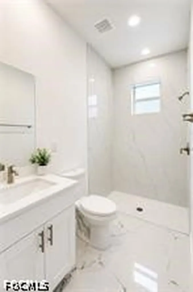 156 Carousel Avenue Labelle FL 33935