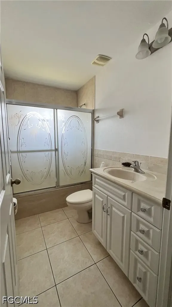 2712 5th Street W Lehigh Acres FL 33971