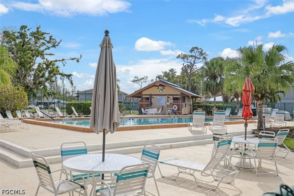 3277 Royal Canadian Trace Fort Myers FL 33907