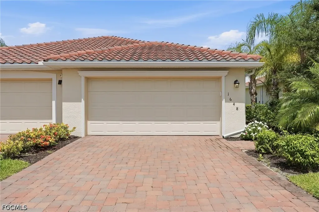 1648 Alameda Drive Naples FL 34120