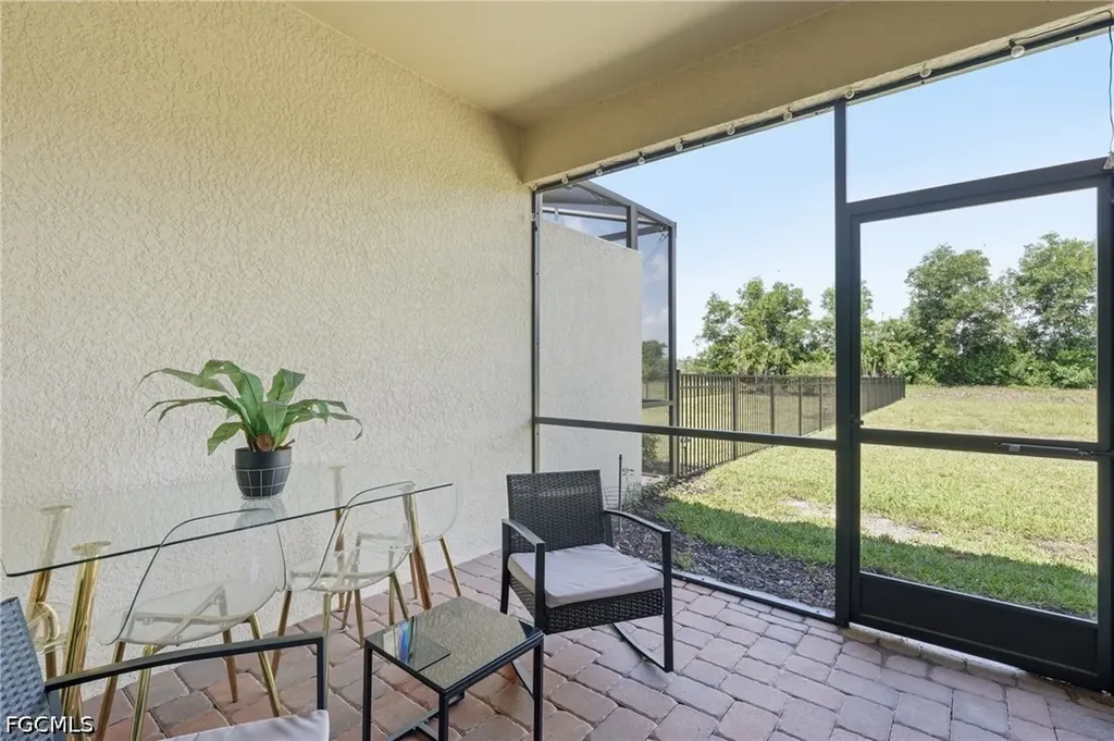1648 Alameda Drive Naples FL 34120
