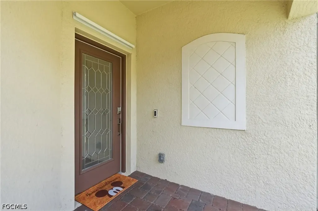 1648 Alameda Drive Naples FL 34120