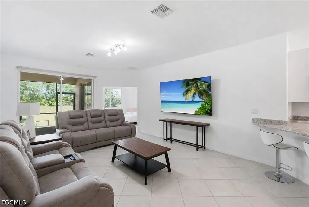 1648 Alameda Drive Naples FL 34120