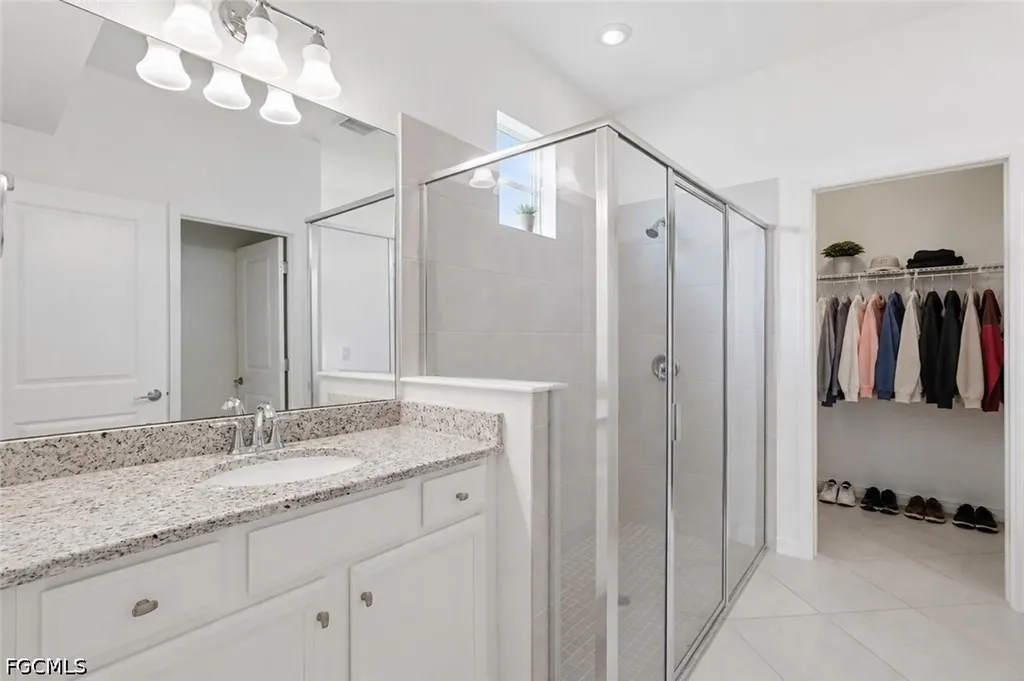 1648 Alameda Drive Naples FL 34120