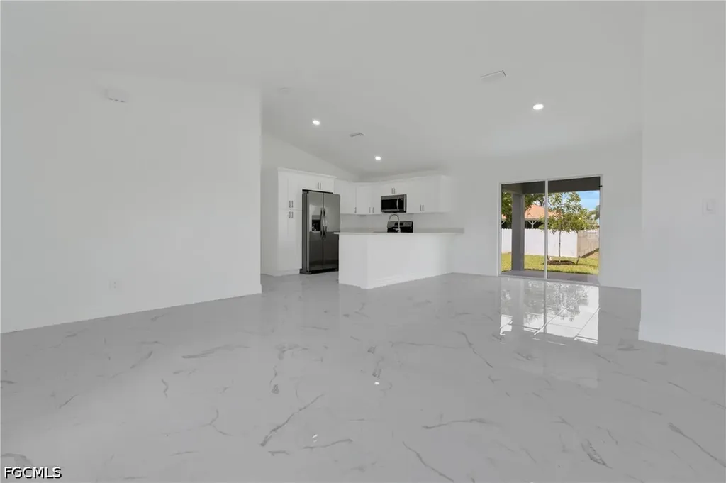 1157 NW 7th Avenue Cape Coral FL 33993