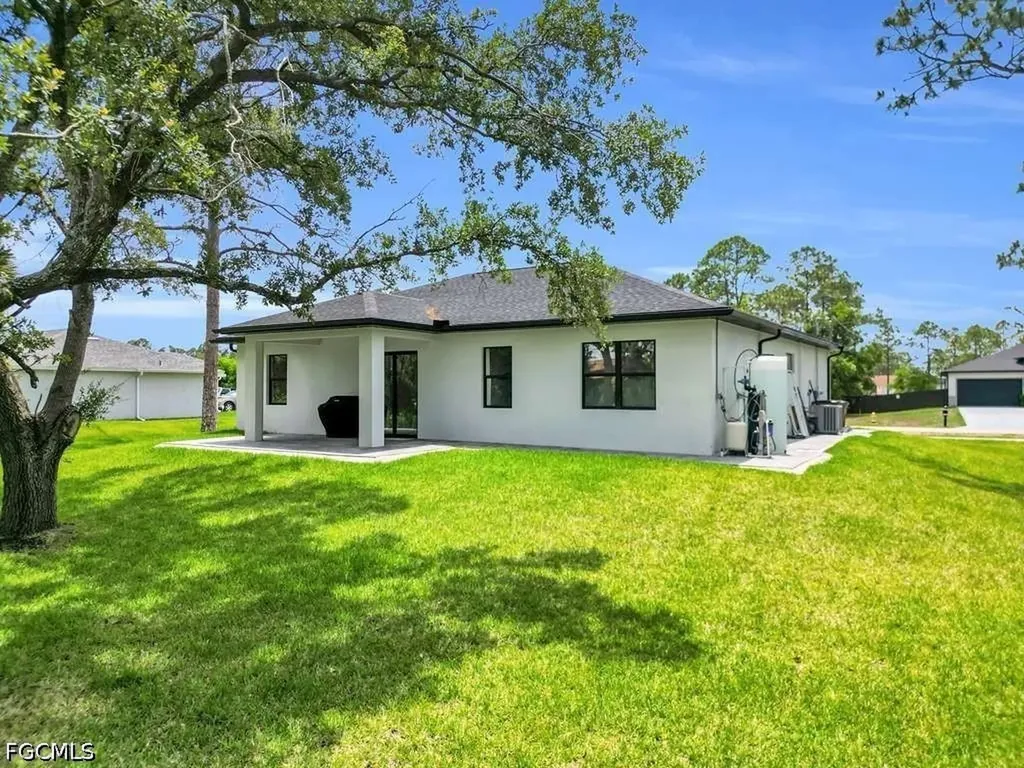 1914 Sunniland Boulevard Lehigh Acres FL 33971
