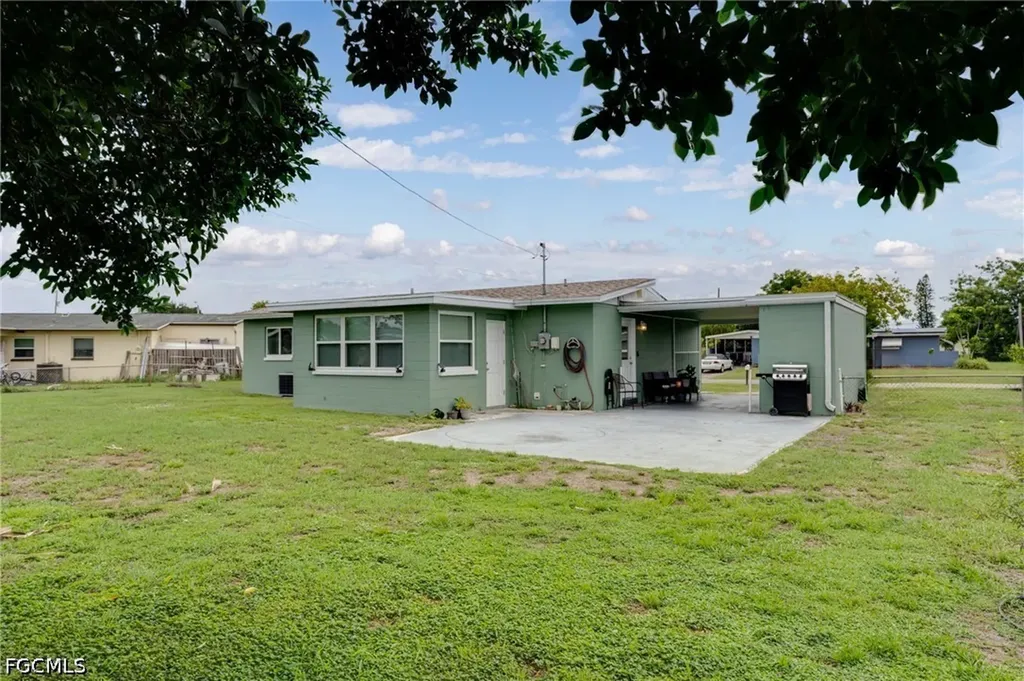 102 Oleander Road Lehigh Acres FL 33936