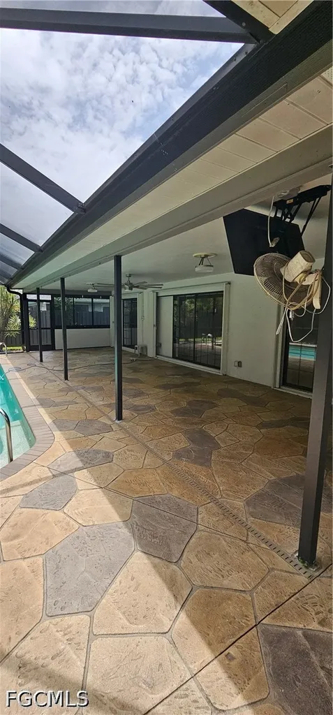 601 SE 35th Terrace Cape Coral FL 33904