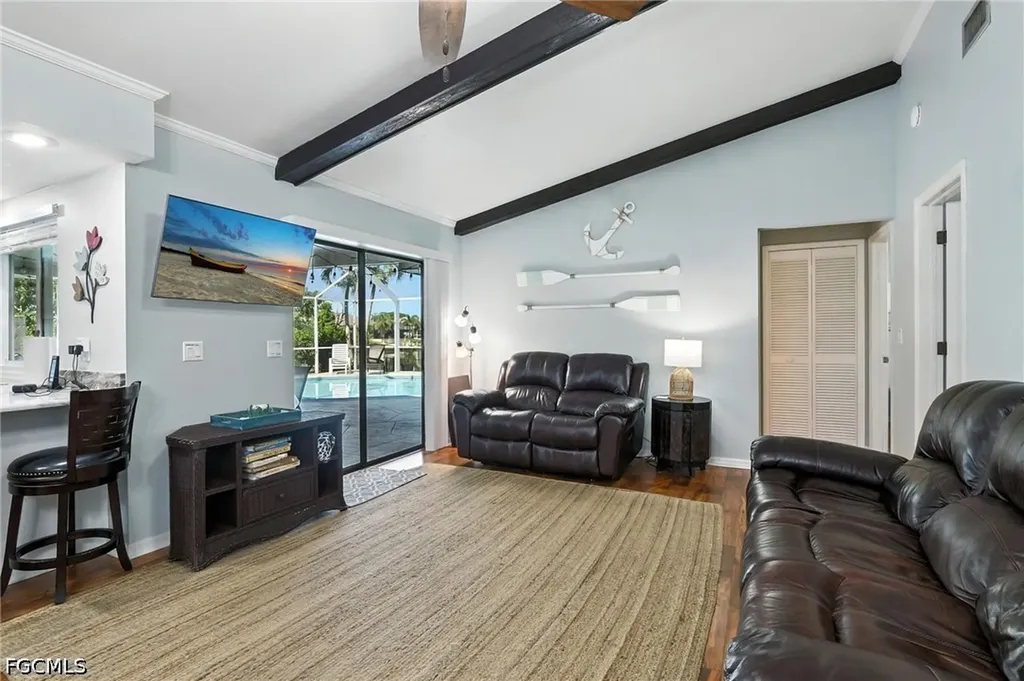 28 SE 12th Avenue Cape Coral FL 33990
