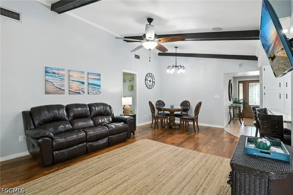 28 SE 12th Avenue Cape Coral FL 33990