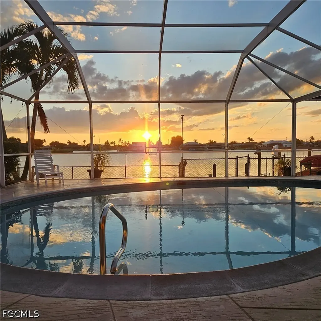 28 SE 12th Avenue Cape Coral FL 33990