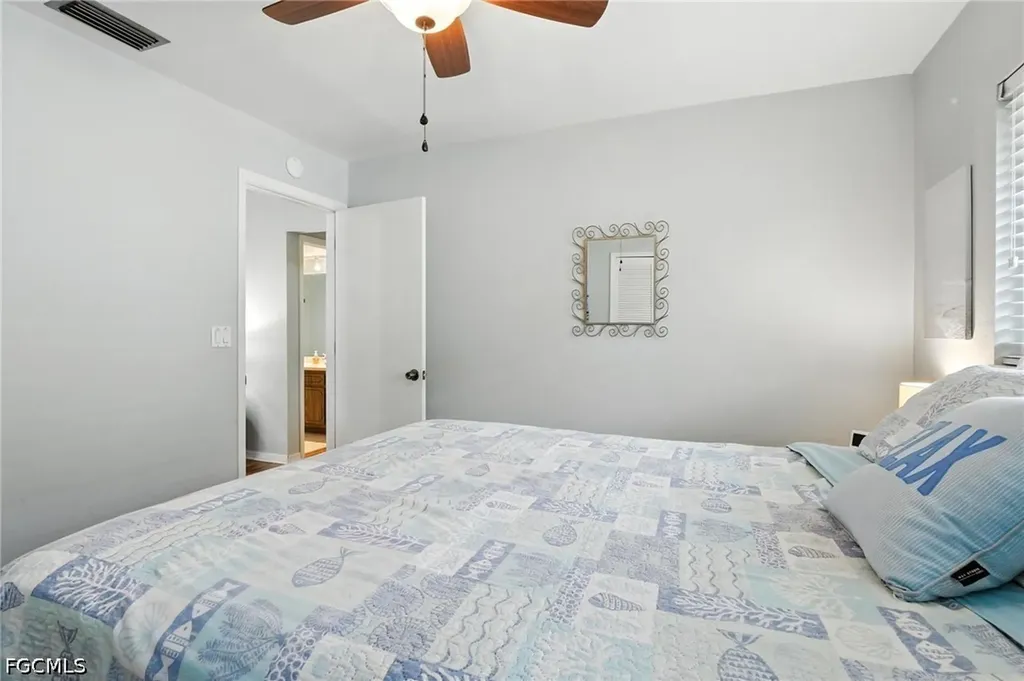 28 SE 12th Avenue Cape Coral FL 33990