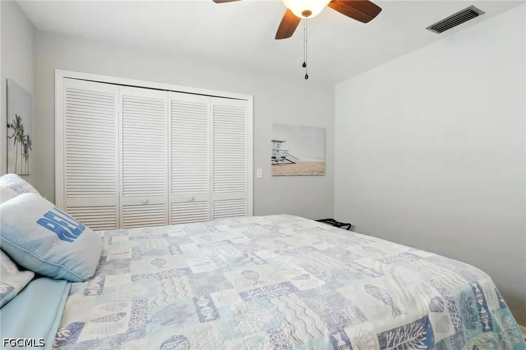 28 SE 12th Avenue Cape Coral FL 33990