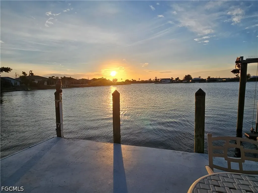 28 SE 12th Avenue Cape Coral FL 33990