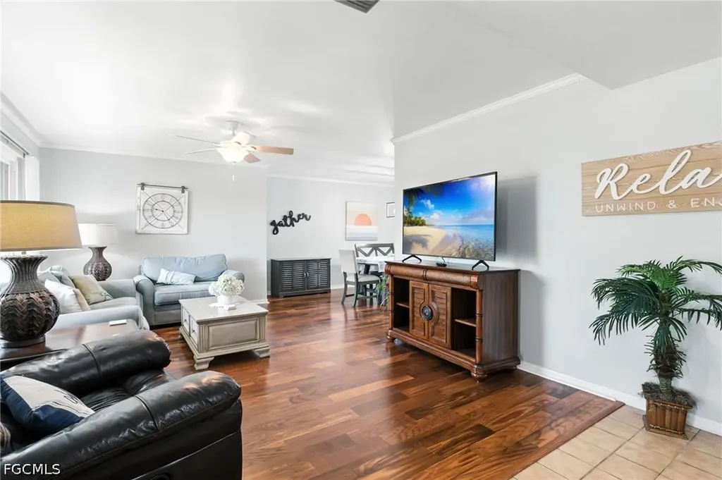 28 SE 12th Avenue Cape Coral FL 33990