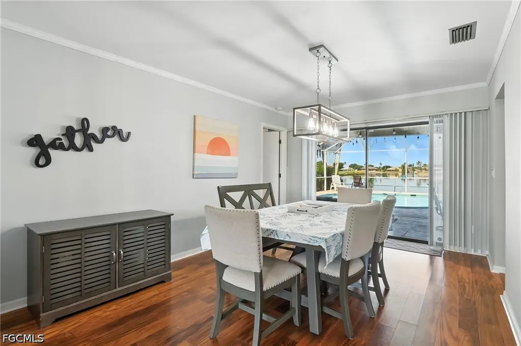 28 SE 12th Avenue Cape Coral FL 33990