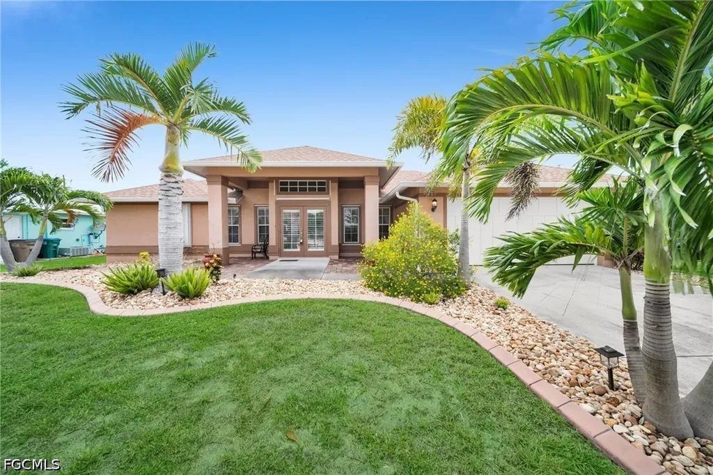 3505 Surfside Boulevard Cape Coral FL 33914